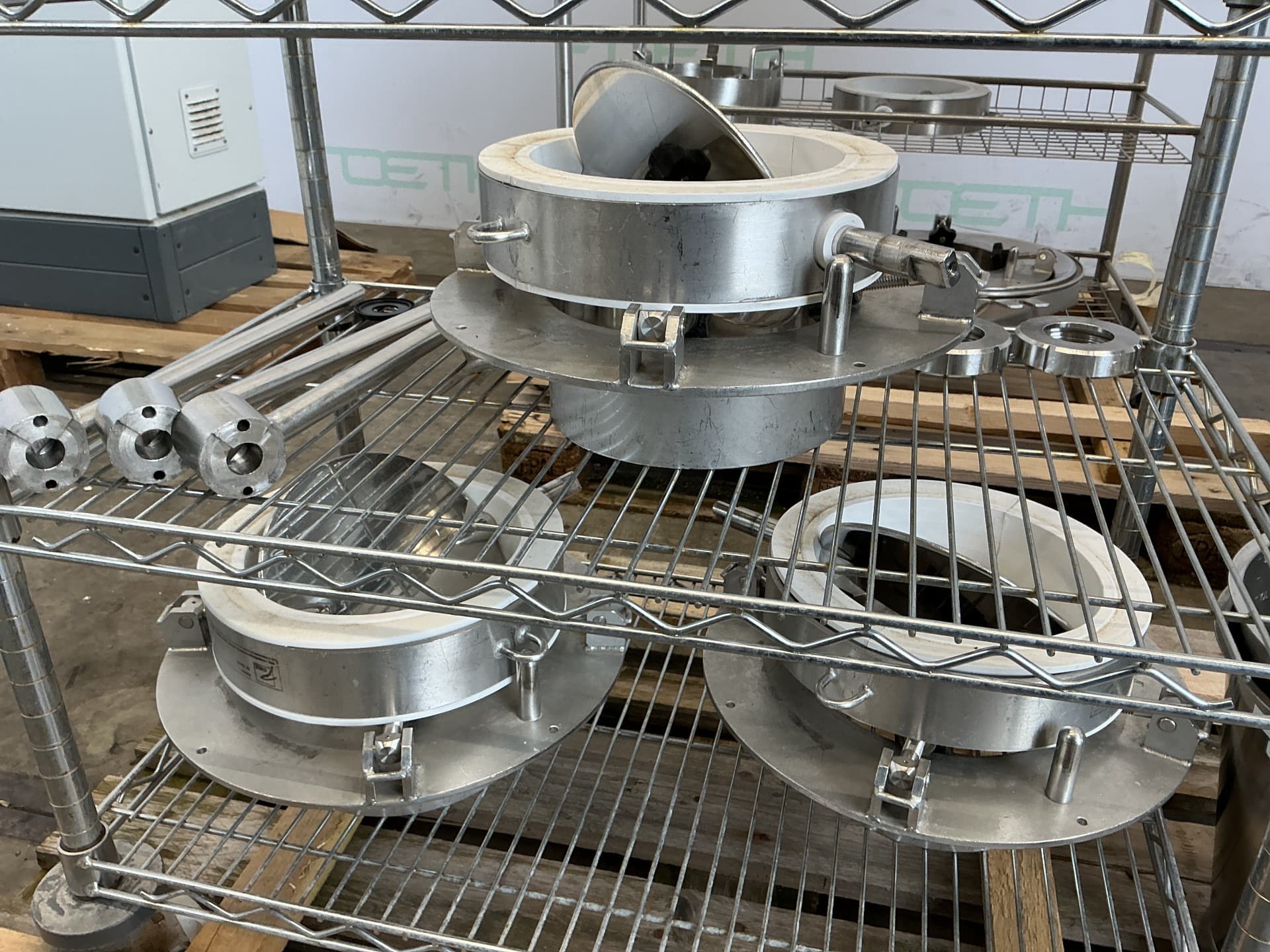 CMA Quimpe Container Mixer with Sieve Granulator - Pohárkový smešovac - image 8