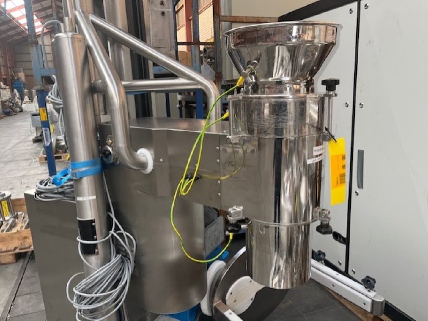 CMA Quimpe Container Mixer with Sieve Granulator - Pohárkový smešovac - image 5