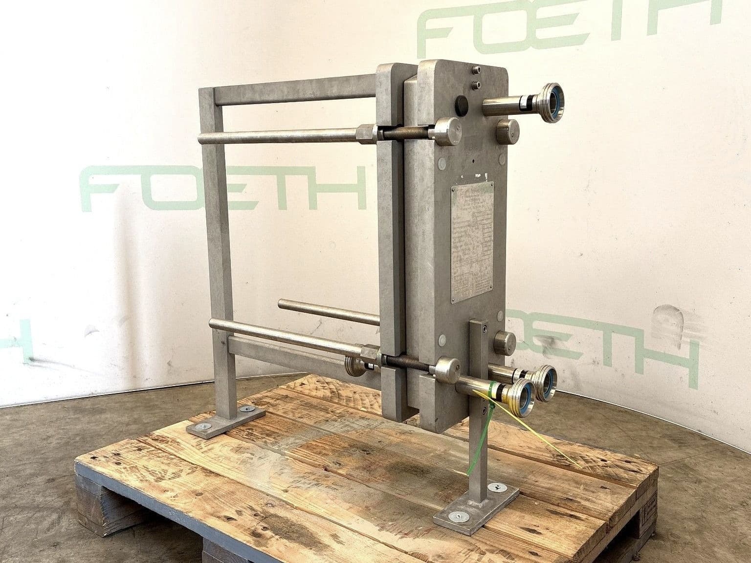 APV Products T 4 — 0,5 m² - Deskový výmeník tepla - image 1