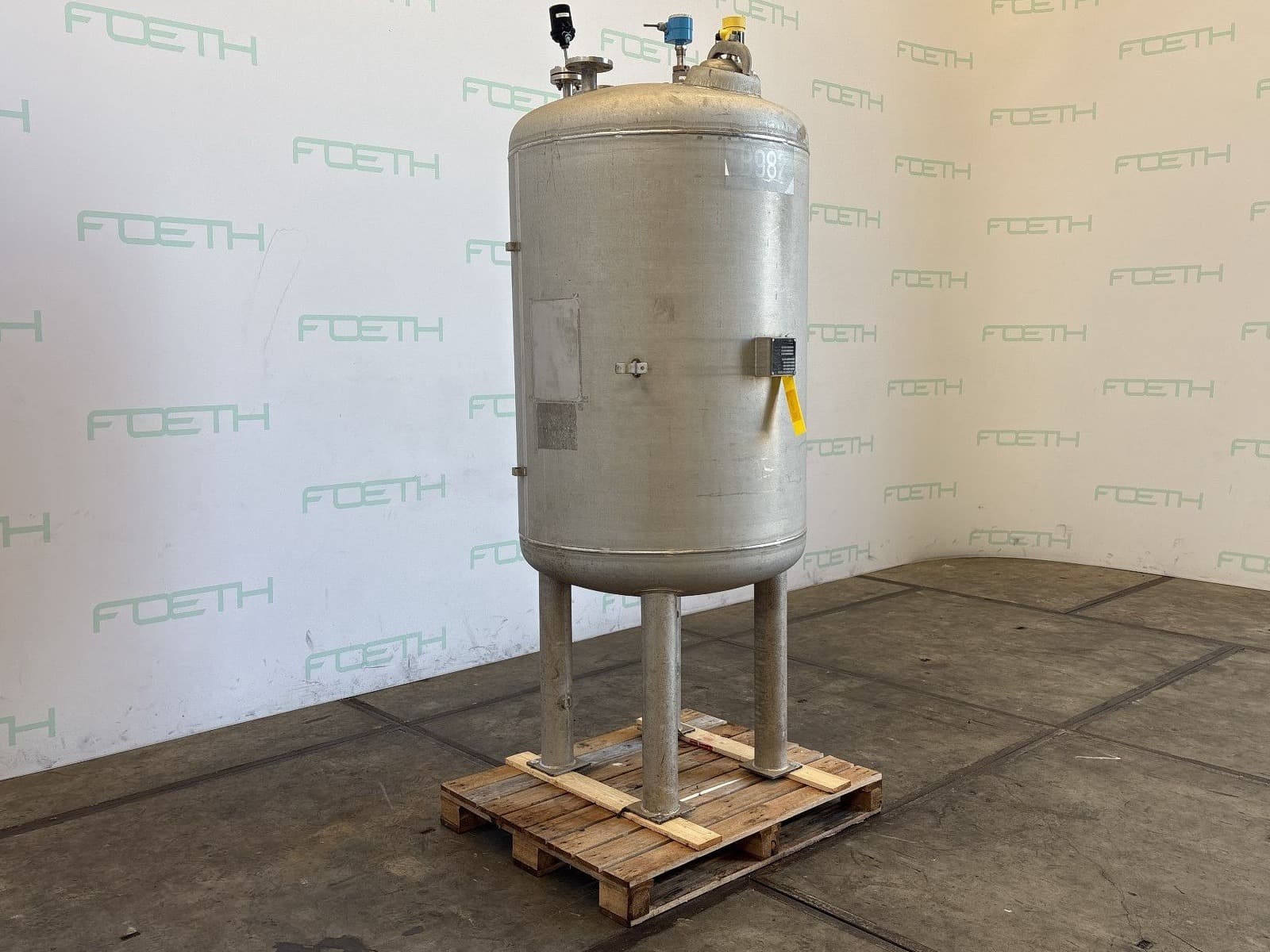 Hala 1200 l - Verticale tank - image 3