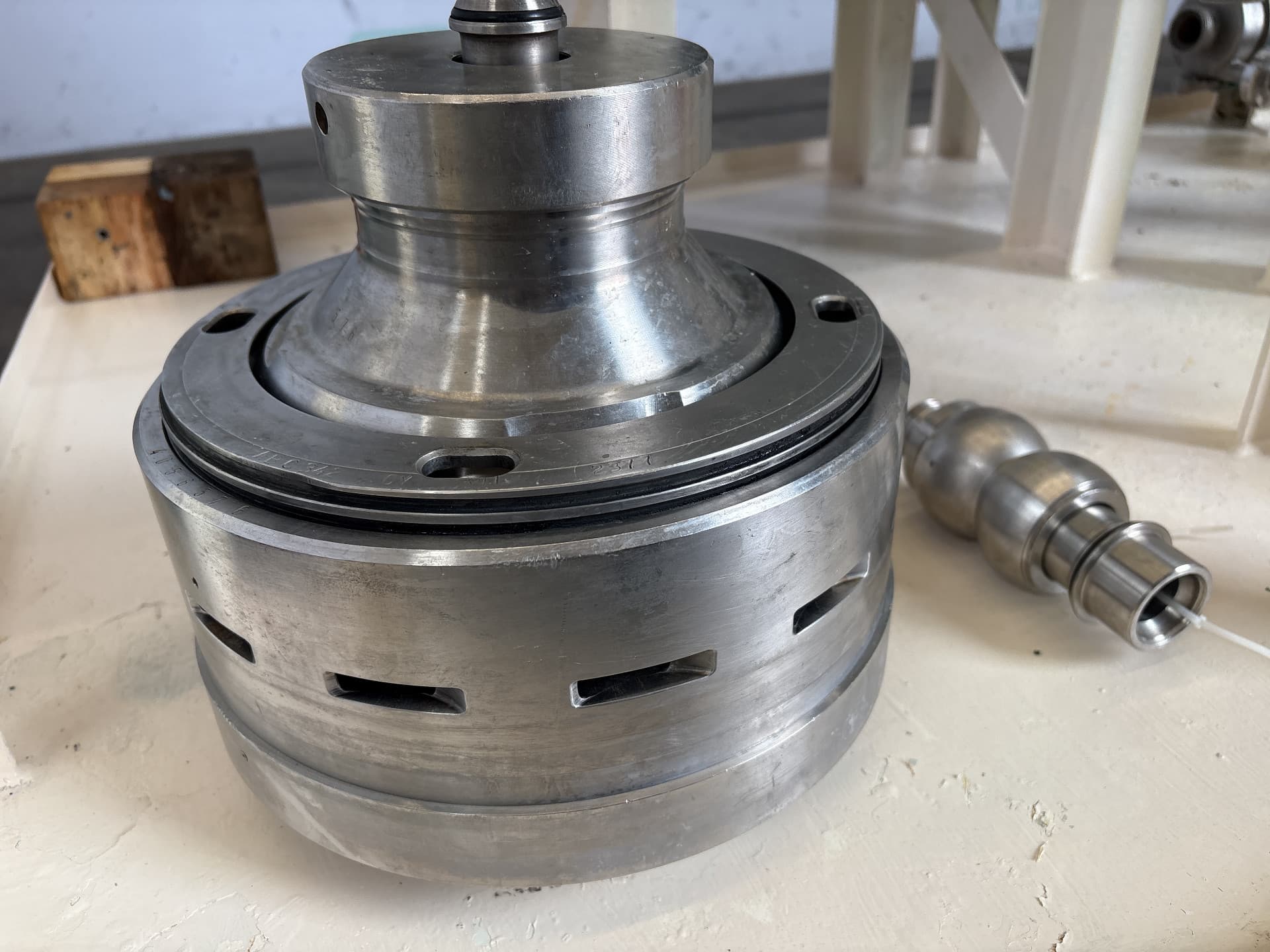 Alfa Laval BTPX-205 SGD-34-50 - Separator - image 7