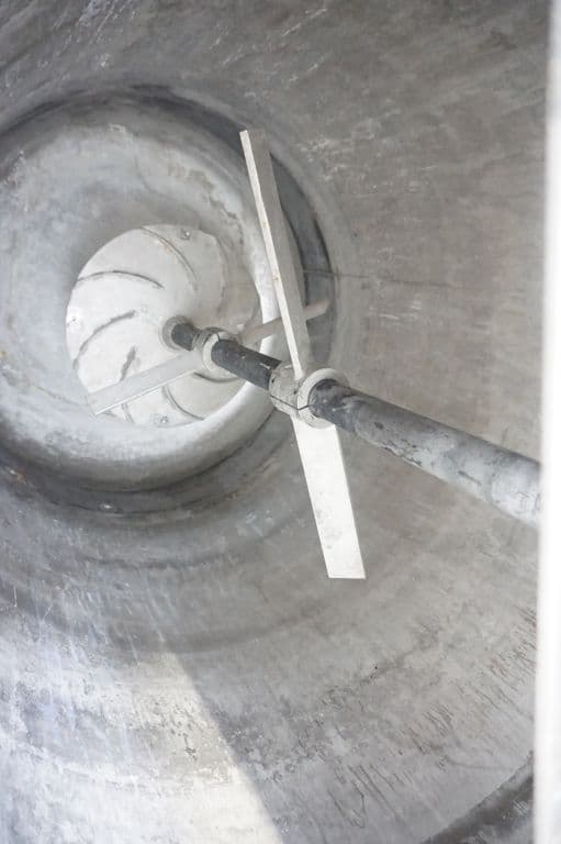 1000 Ltr - Zbiornik mieszalnikowy - image 3