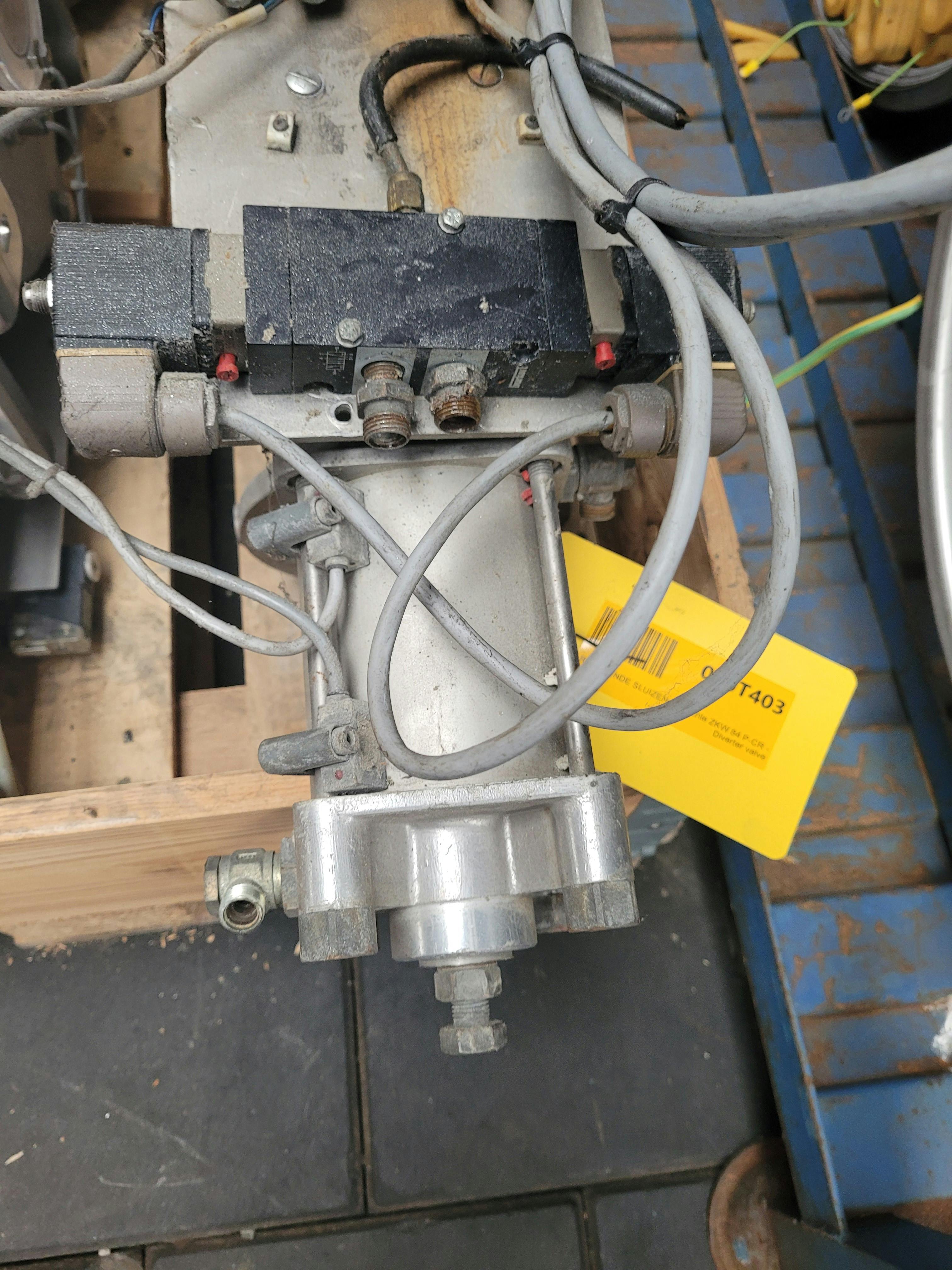 Waeschle ZKW 84 P-CR - Diverter valve - image 5
