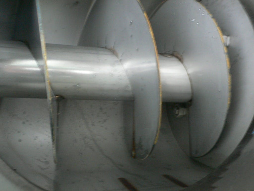 Horizontal screw conveyor - image 3