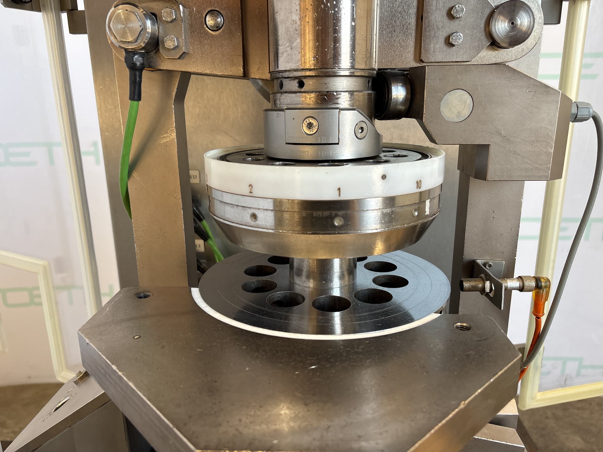 Korsch Pressen XL100 - Rotacní tabletovací lis - image 8