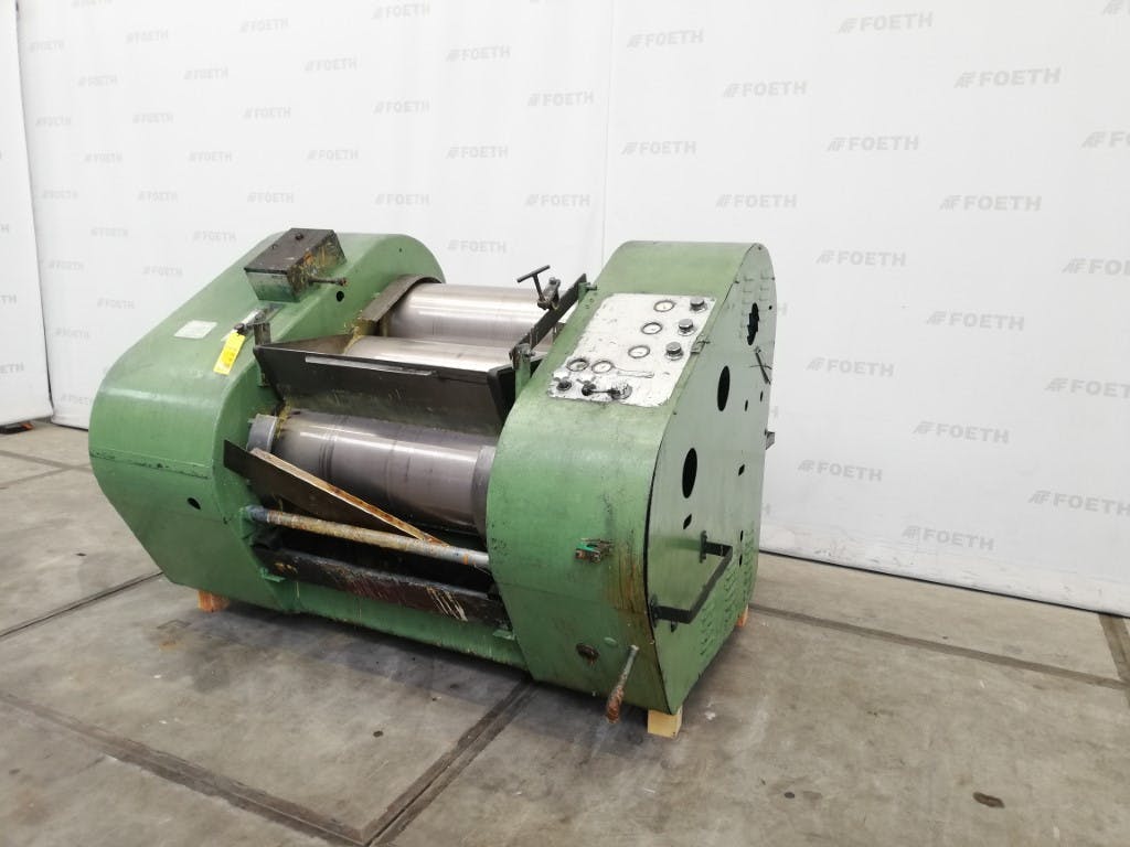 Bühler SDV-900 - Three roll mill - image 3