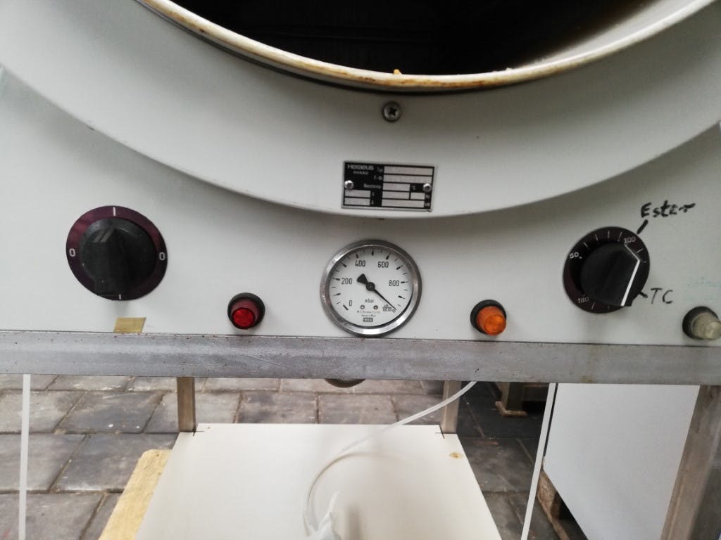 Heraeus Hanau 140 Ltr vacuum - Drying oven - image 5