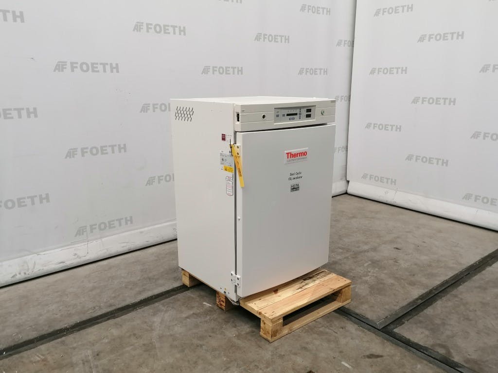 Thermo Electron Model 371  Steri Cycle CO2 Incubator - Разное - image 2