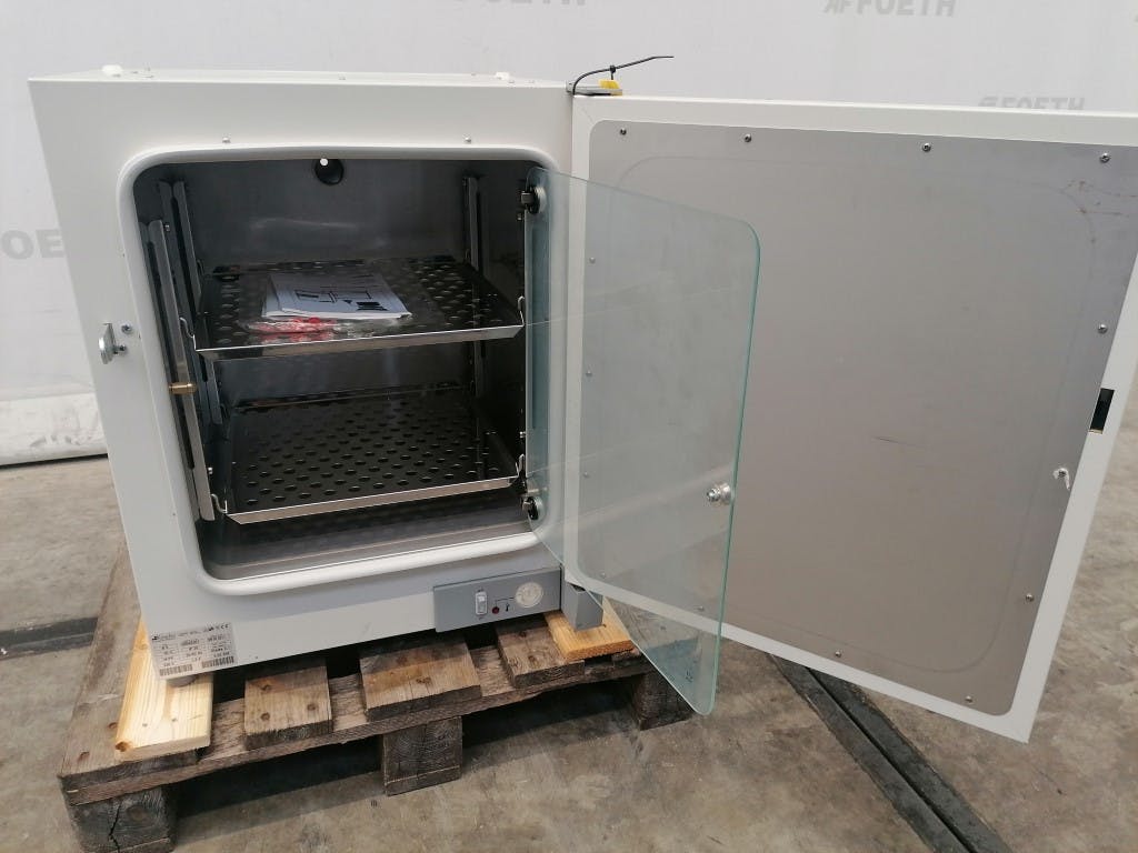Heraeus Hanau B-6 Function Line Laboratory Incubator - Drying oven - image 5